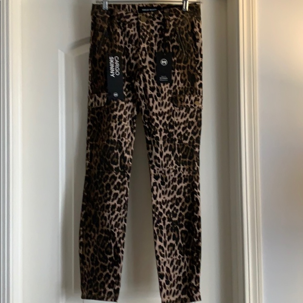 NWT CHEETAH CARGO SKINNY PANTS
